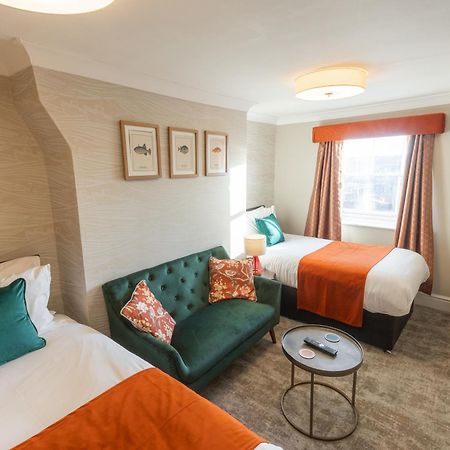 The Resolution Hotel Вітбі Екстер'єр фото