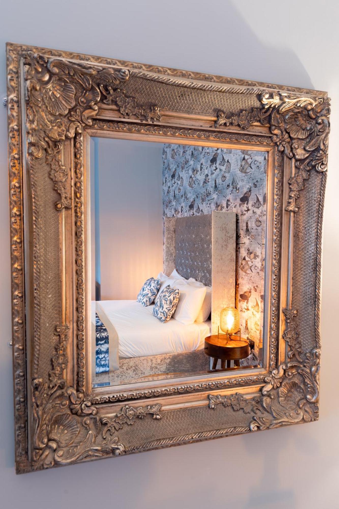 The Resolution Hotel Вітбі Екстер'єр фото